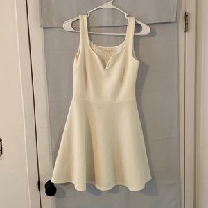 Sis Sis white dress size M